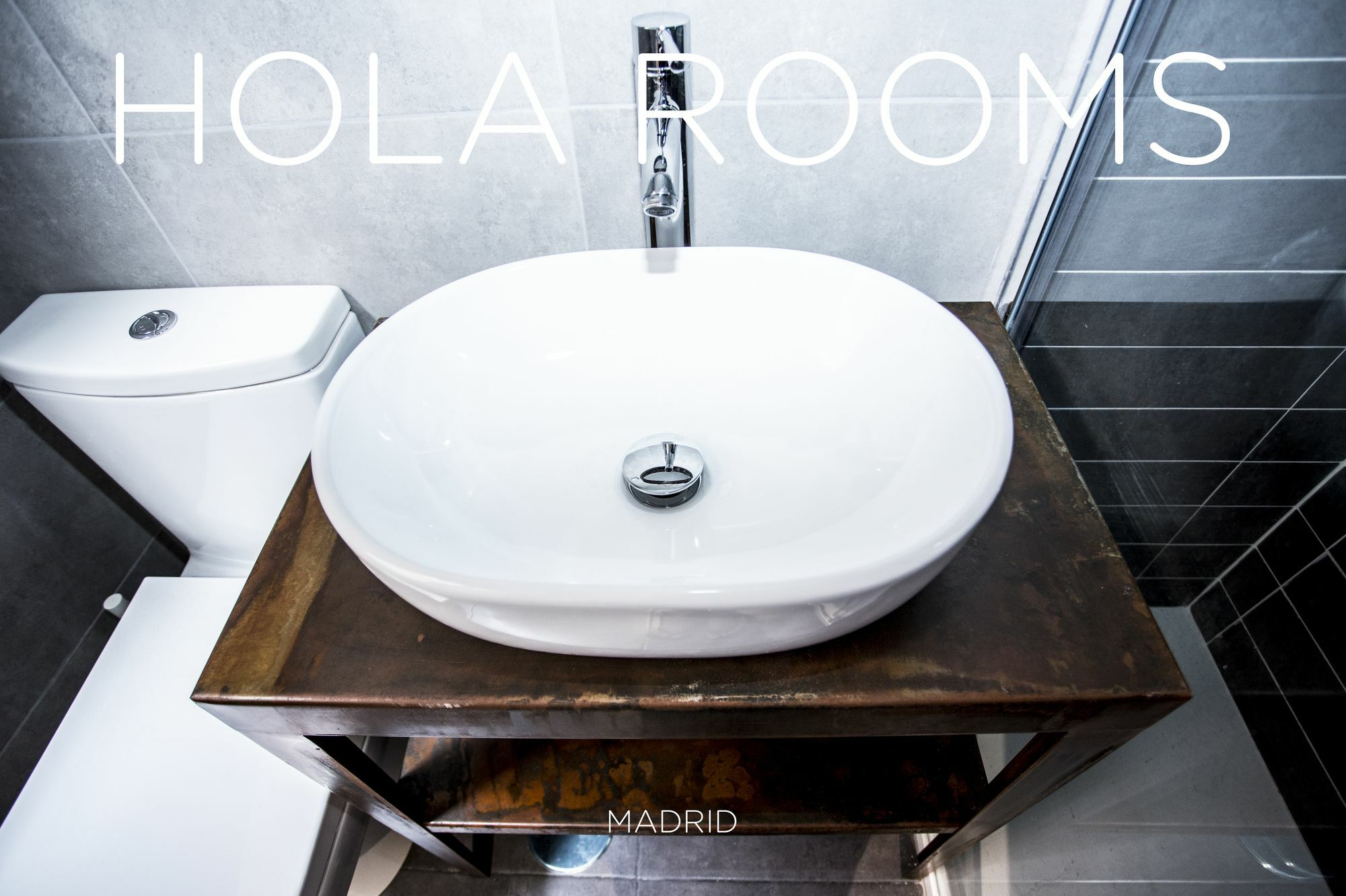 Hola Rooms Мадрид Екстериор снимка