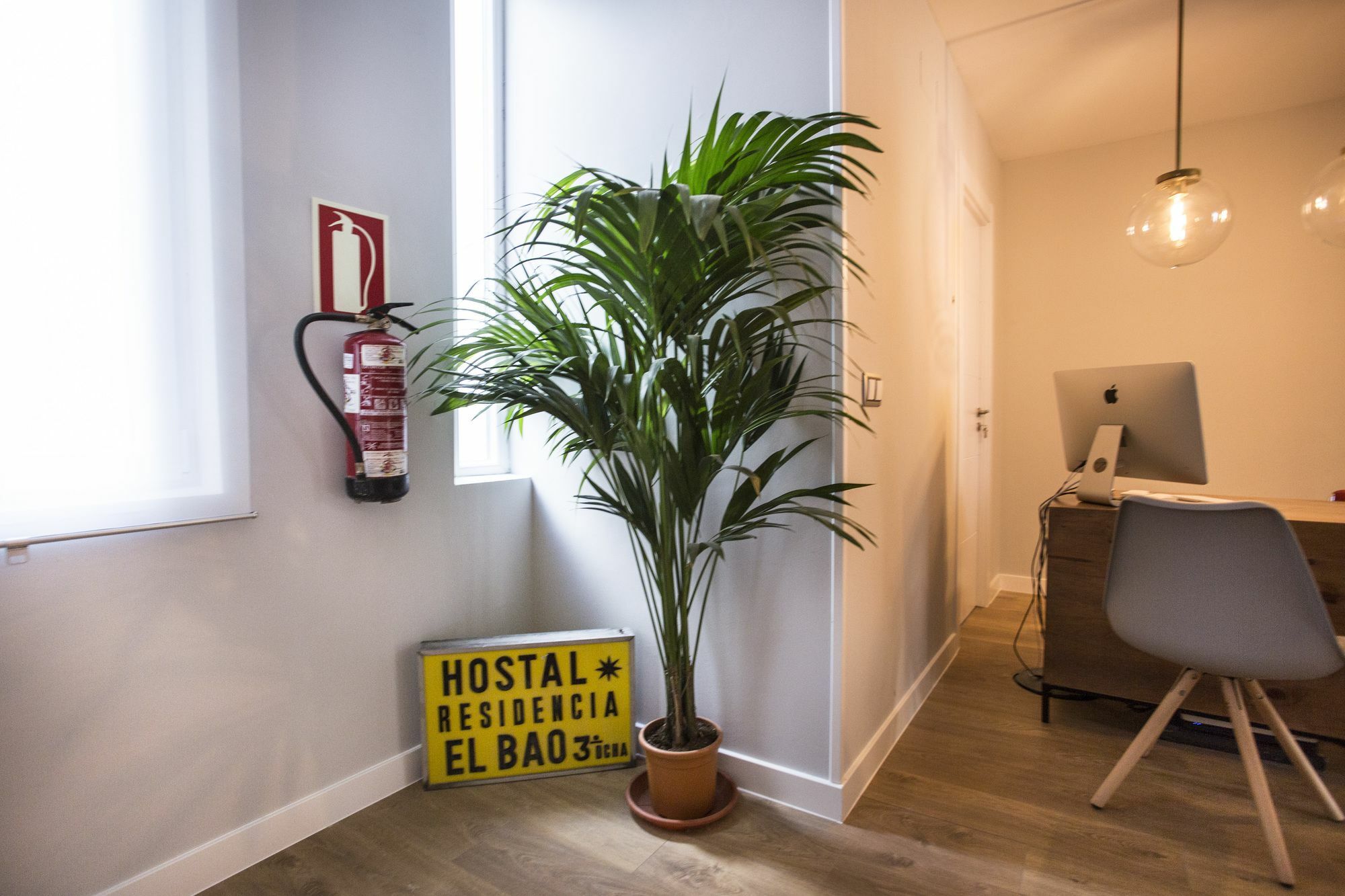 Hola Rooms Мадрид Екстериор снимка